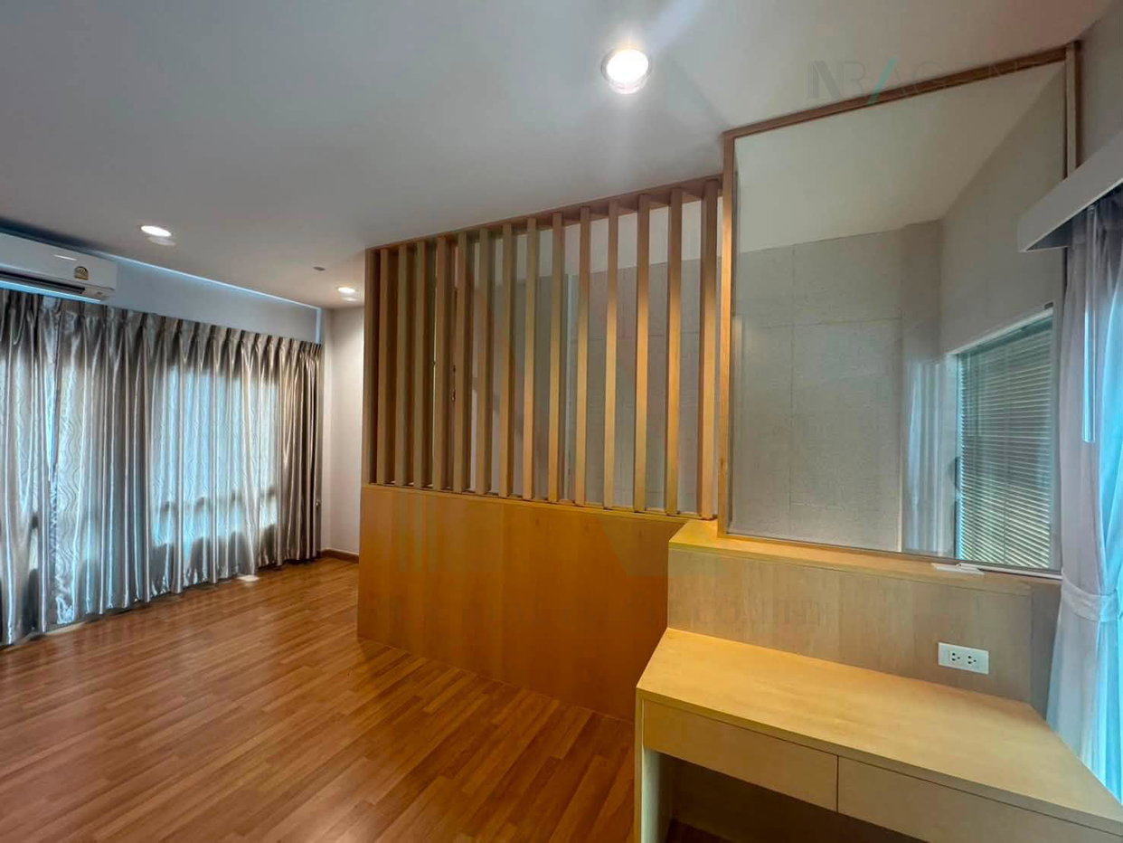 รูป 📌 ให้เช่าทาวน์เฮาส์ 3 ชั้น บ้านกลางเมือง เออร์บาเนี่ยน พระราม 9 - ลาดพร้าว 3 ห้องนอน 3 ห้องน้ำ - รูปที่ 7/8