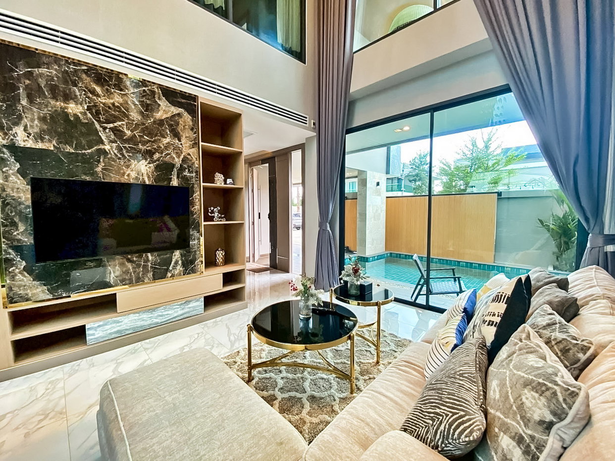 รูป 4 Bedroom Luxury House for Rent Huai Yai Pattaya - รูปที่ 6/25