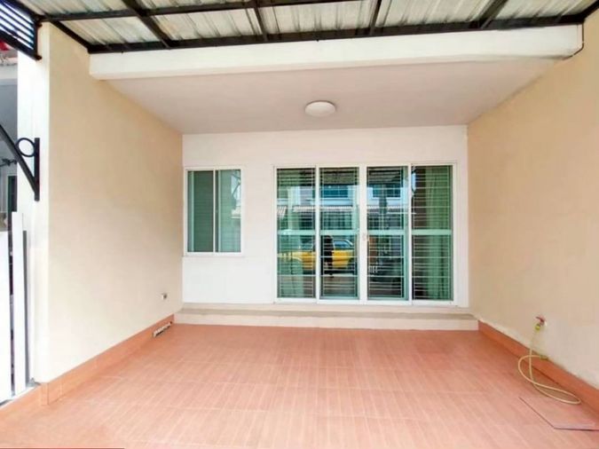 ขายทาวน์โฮม 2 ห้องนอน 167 ตร.ม. 20 ตร.ว. บ้านกลางเมือง เอสเซ้นส์ อ่อนนุช - วงแหวน