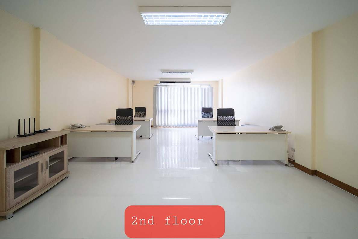 รูป โฮมออฟฟิศทันสมัย ตึก 4 ชั้น (ร่มเกล้า-สุวรรณภูมิ) | RK Office Park **ค่าเช่า 40,000 บาท | ได้เฟอร์ตามรูป นัดชมได้ แอดไลน์ ID :@property.ma - รูปที่ 2/13