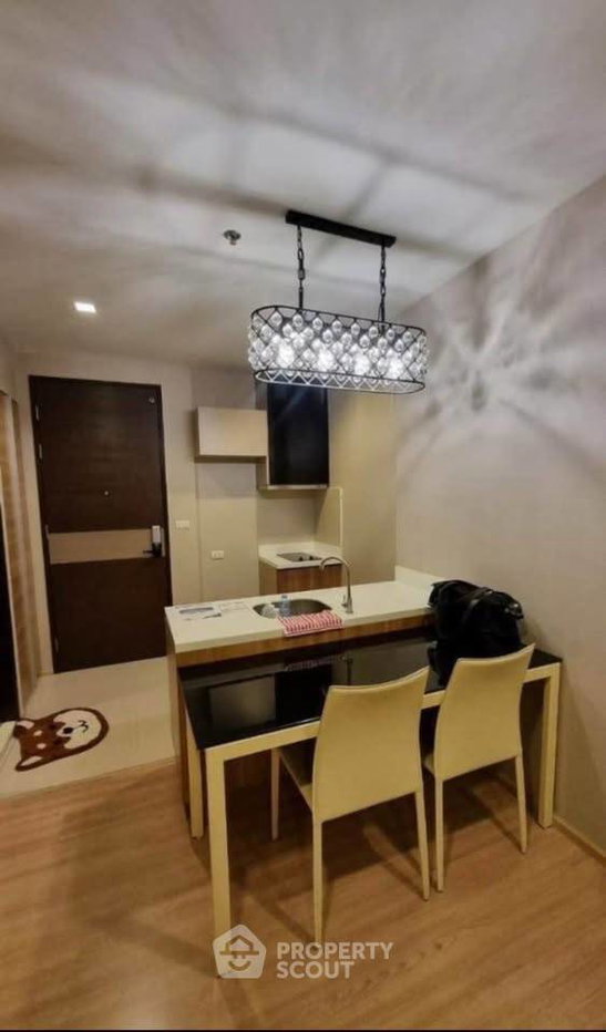 รูป 1 ห้องนอน Rhythm Sathorn ใกล้ BTS สะพานตากสิน 300 เมตร (ID 3135281) - รูปที่ 2/7