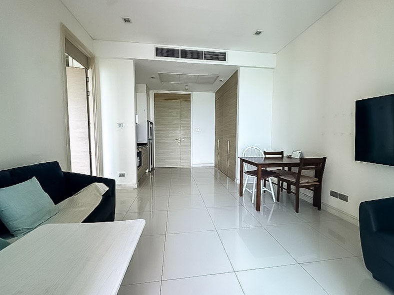 รูป 1 Bed Condo for Sale Reflection Jomtien Beach Pattaya Sea View - รูปที่ 2/9