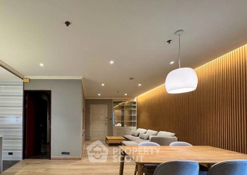 2-BR Condo at Baan Suanpetch Condominium near BTS Phrom Phong (ID 3270371)