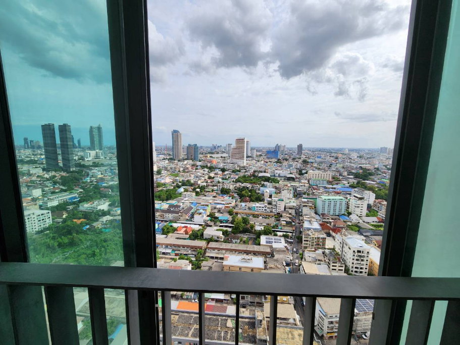 รูป ขาย คอนโด IDEO Mobi Sathorn (ไอดีโอ โมบิ สาทร) ติด BTSกรุงธนบุรี ห้อง Duplex ชั้นสูงวิวเมือง 61.29 ตร.ม.2 ห้องนอน 2 ห้องน้ำ เพียง 7.5 ล้านบาท!  - รูปที่ 28/40
