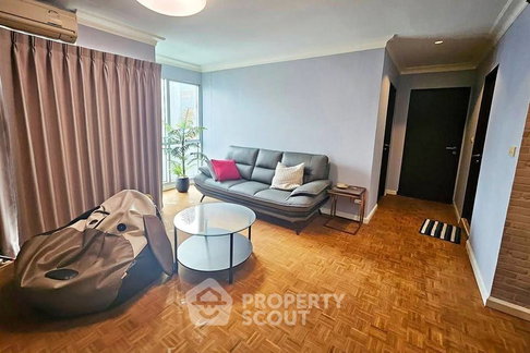 2-BR Condo at Silom Suite Condominium near BTS Saint Louis (ID 3018438)