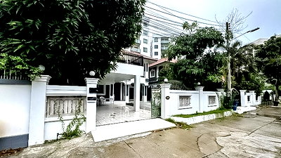 บ้านเดี่ยว ชลบุรี : Premium 5 Bed Pool Villa for Sale Thappraya Pattaya Private Pool