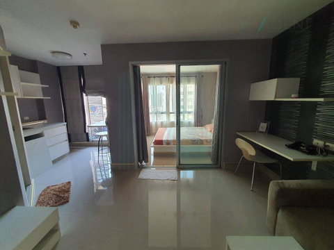 For rent, The Trust Residence Ratchada-Rama 3, 1 bedroom, 14th floor, near BTS Chong Nonsi.