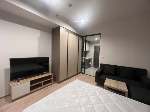 IDEO Rama 9 Asoke 🍁Very cheap price 🍁 Complete furniture and electrical appliances 🍁Rent only 13,000