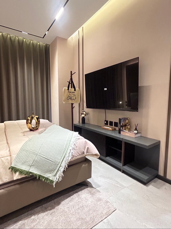 picture Condo for Rent Na Jomtien • Beachfront Location • 1 Bedroom • Corner Unit - 6/13