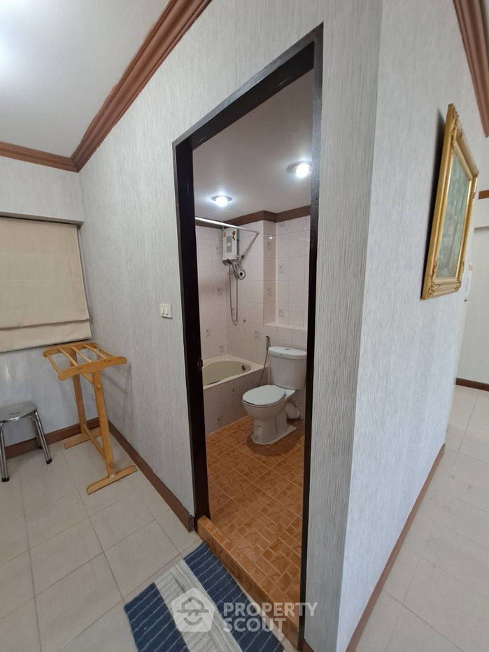 picture Studio Condo at Thonglor Tower Condominium near BTS Thong Lor (ID 3039620) - 9/10