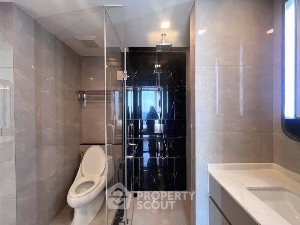 รูป คอนโด 1 ห้องนอน ชั้น 55 One 9 Five Asoke - Rama 9 ใกล้ MRT พระราม 9 (ID 3280177) - รูปที่ 7/8