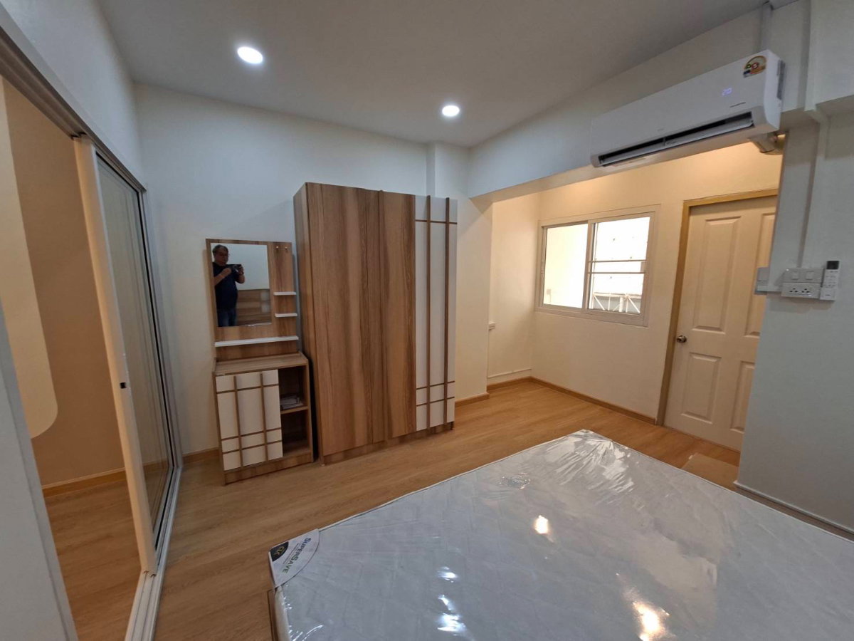 รูป ชายห้องรีโนเวท แจ้งวัฒนะ 12 คอนโดทาวน์ - รูปที่ 6/9