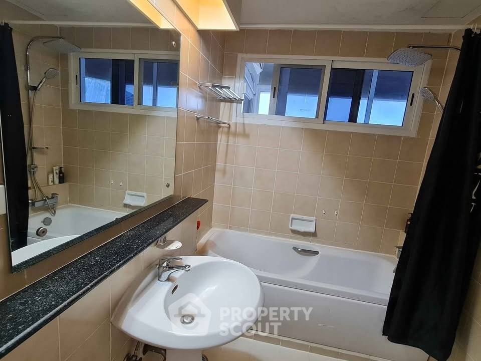 รูป ชั้น 29 ห้องนอน 2 ห้อง Waterford Sukhumvit 50 ขายใกล้ BTS อ่อนนุช (ID 3139297) - รูปที่ 11/20