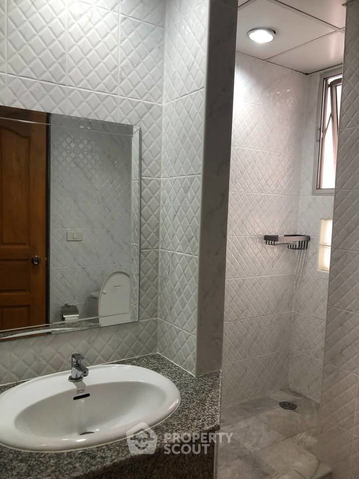 picture 2-BR Condo at Pathumwan Resort near BTS Phaya Thai (ID 3133761) - 11/12
