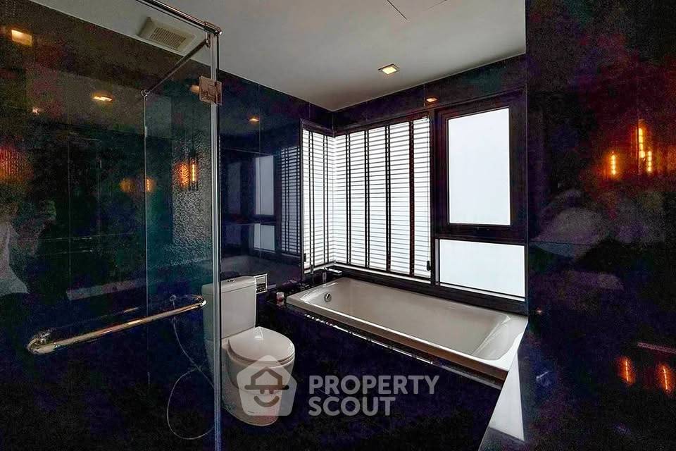 picture 18th-Floor 2-BR Rhythm Sukhumvit 36-38, 300m To BTS Thong Lor (ID 3102424) - 16/16