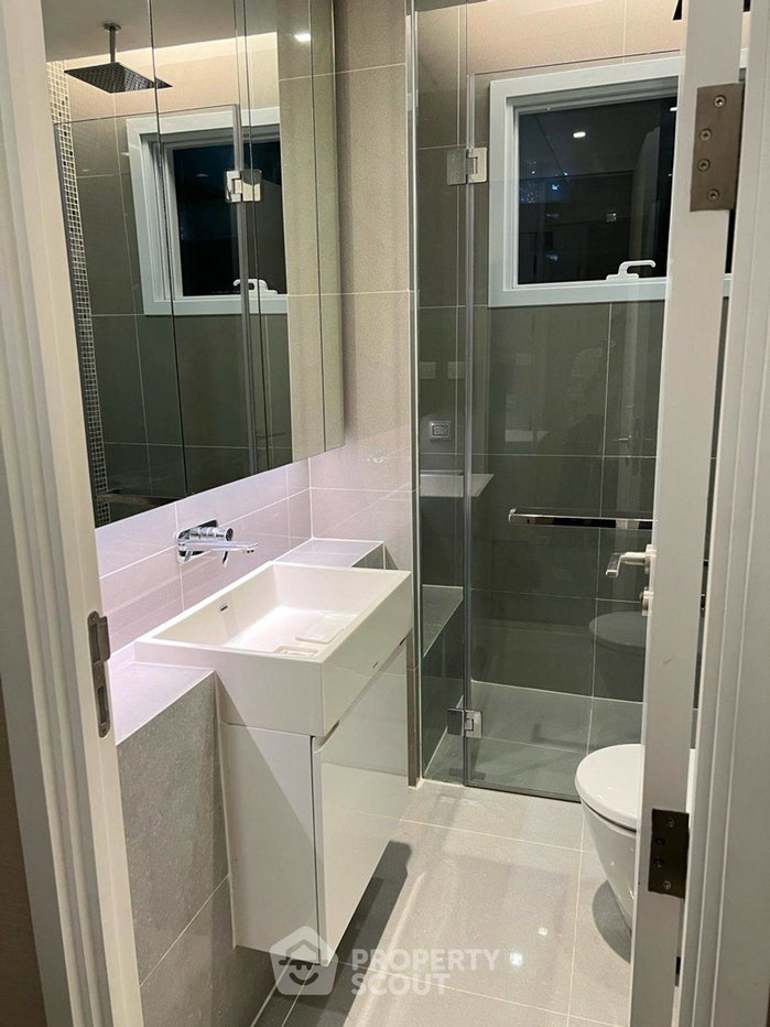 picture 29th-Floor 2-BR The Saint Residences 100m From MRT Phahon Yothin (ID 3280068) - 6/8