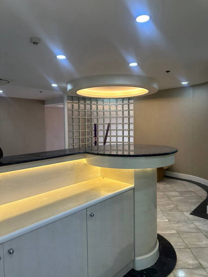 รูป LTHC16118 - Spacious Condo for Sale Nana | Crystal Garden | 212 sq.m. | 3 Beds 2 Baths | BTS Nana | 26 MB - รูปที่ 3/8