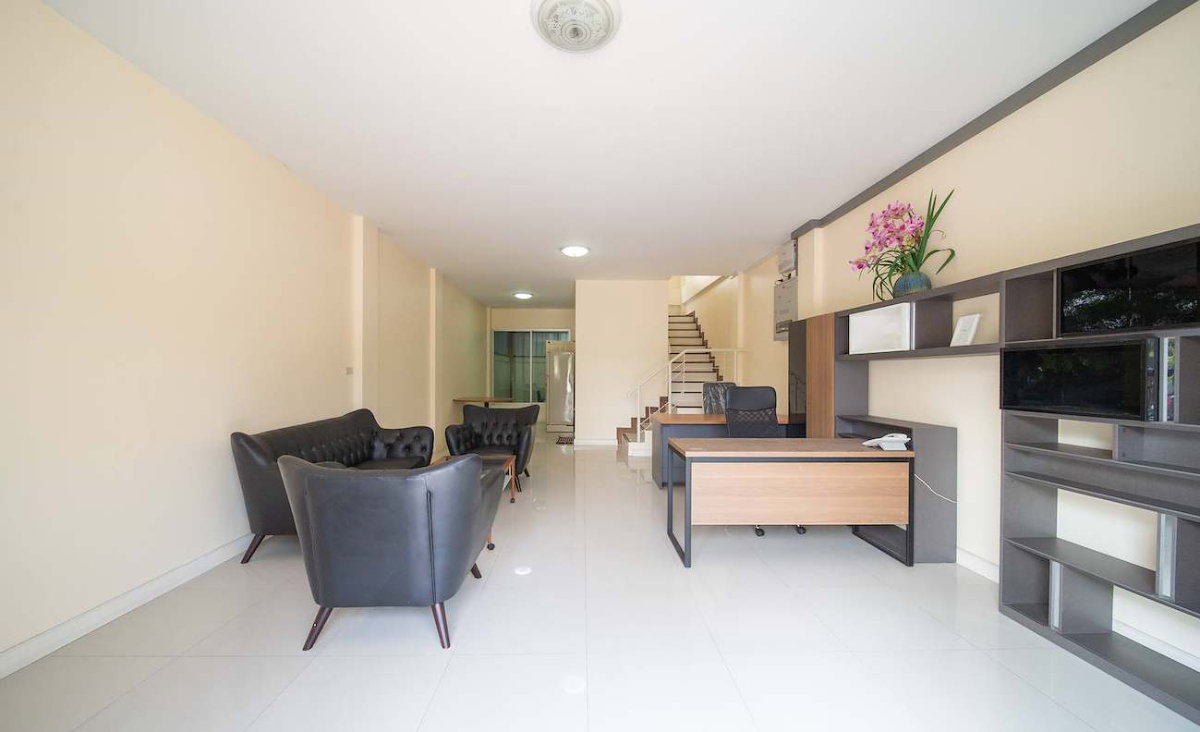 รูป โฮมออฟฟิศทันสมัย ตึก 4 ชั้น (ร่มเกล้า-สุวรรณภูมิ) | RK Office Park **ค่าเช่า 40,000 บาท | ได้เฟอร์ตามรูป นัดชมได้ แอดไลน์ ID :@property.ma - รูปที่ 11/13