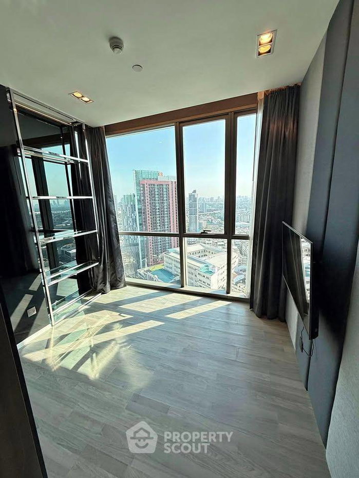 รูป คอนโด 2-ห้องนอน ที่ เดอะ รูม สุขุมวิท 69 ใกล้ BTS พระโขนง (ID 2870536) - รูปที่ 1/13