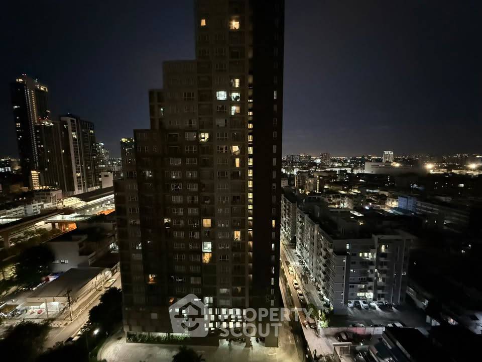 รูป ใกล้ BTS วงเวียนใหญ่ 200 เมตร | คอนโด 1 ห้องนอน Ideo Sathorn-Wongwian Yai (ID 3276184) - รูปที่ 13/13