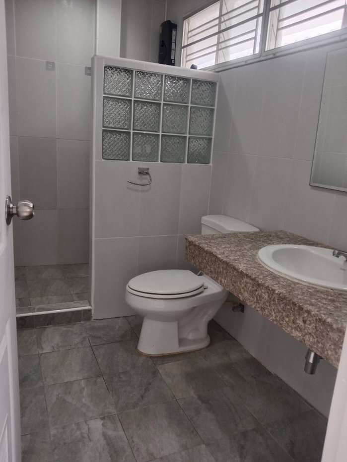 picture House for rent near MRT Sutthisan Tel.0999983897  - 27/31