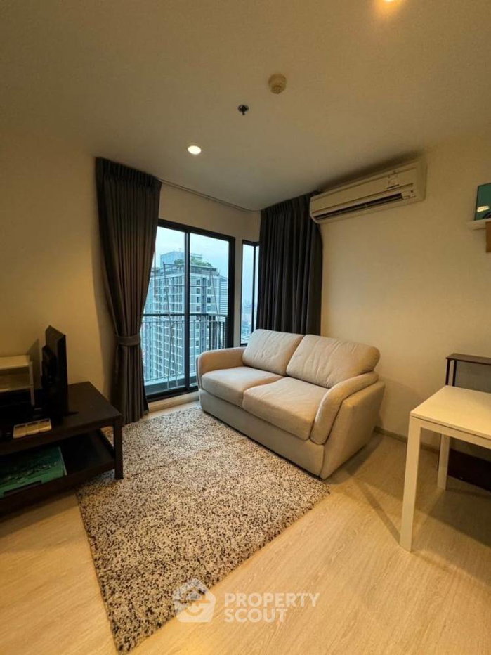 picture 2-BR Condo at Rhythm Asoke near MRT Phra Ram 9 (ID 3276276) - 3/9