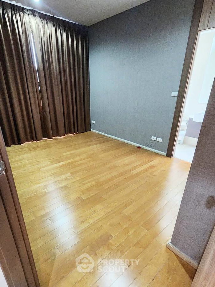 picture 39th-Floor 3-BR Condo At Villa Asoke, 200m To MRT Phetchaburi (ID 2789858) - 7/11