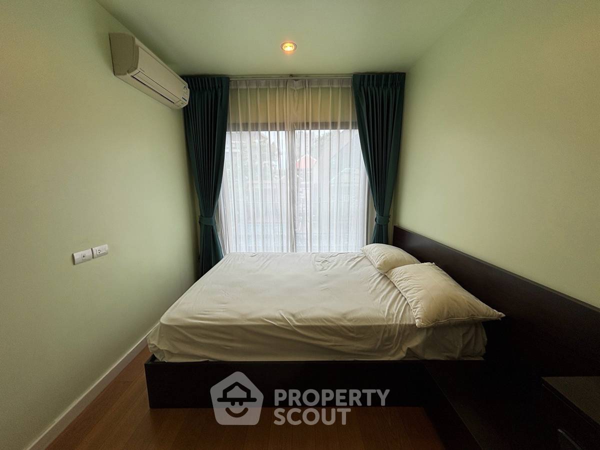 picture 1-BR Condo at Condolette Dwell Sukhumvit 26 near BTS Phrom Phong (ID 3057640) - 8/14