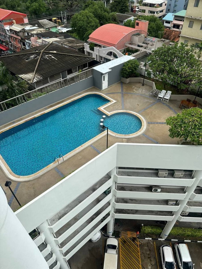 รูป LTHC16118 - Spacious Condo for Sale Nana | Crystal Garden | 212 sq.m. | 3 Beds 2 Baths | BTS Nana | 26 MB - รูปที่ 6/8