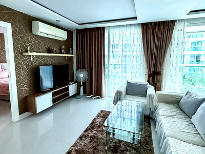 Condos for sale : 2 Bedroom Condo for Sale Amazon Residence Jomtien Pool View
