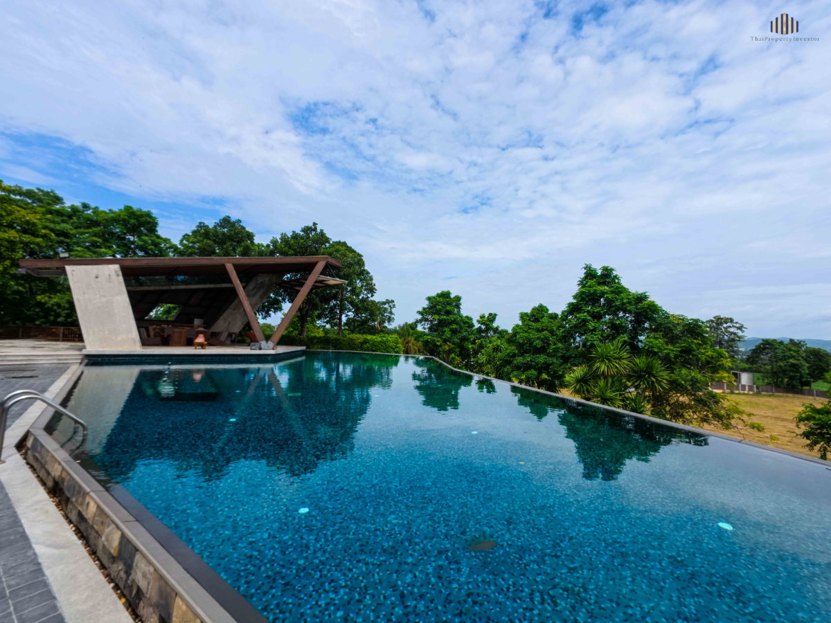 รูป ขายคอนโดหรูเขาใหญ่ เดอะพลูริส เขาใหญ่ The Pluris Khaoyai ชั้น 4 Duplex 2 ชั้น 133.50 ตร.ม. วิวเมืองปากช่องแบบพาโนรามา | #TPI-3252 - รูปที่ 2/23
