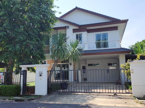 ขายบ้านเดี่ยว นันทวัน อุทยาน-อักษะ 76.5 ตร.ว. ใช้สอย 285 ตร.ม. 3 นอน ติดรั้วโครงการ ท้ายซอย เจ้าของขายเอง