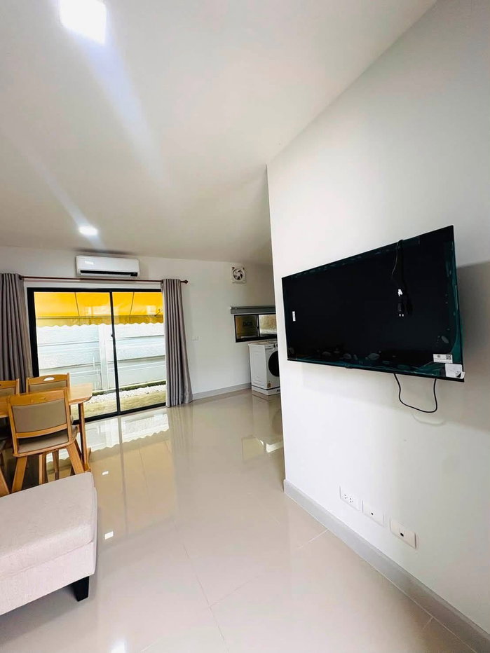 รูป 🏡✨ ให้เช่า Grand Pleno พหลโยธิน–วิภาวดี 3 ห้องนอน 2 ห้องน้ำ บ้านสวย ทำเลดี เดินทางสะดวก ใกล้แหล่งชุมชน - รูปที่ 2/12