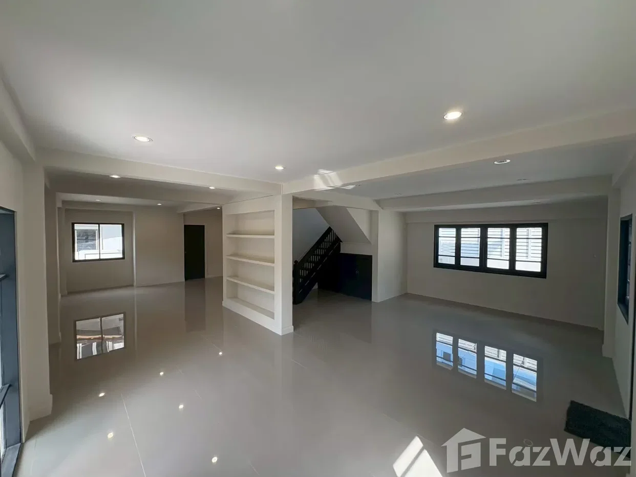 รูป บ้านเดี่ยว รีโนเวทใหม่ ใกล้โรงเรียนเพลินพัฒนาและตลาดสดธนบุรี 6728072 - รูปที่ 6/12