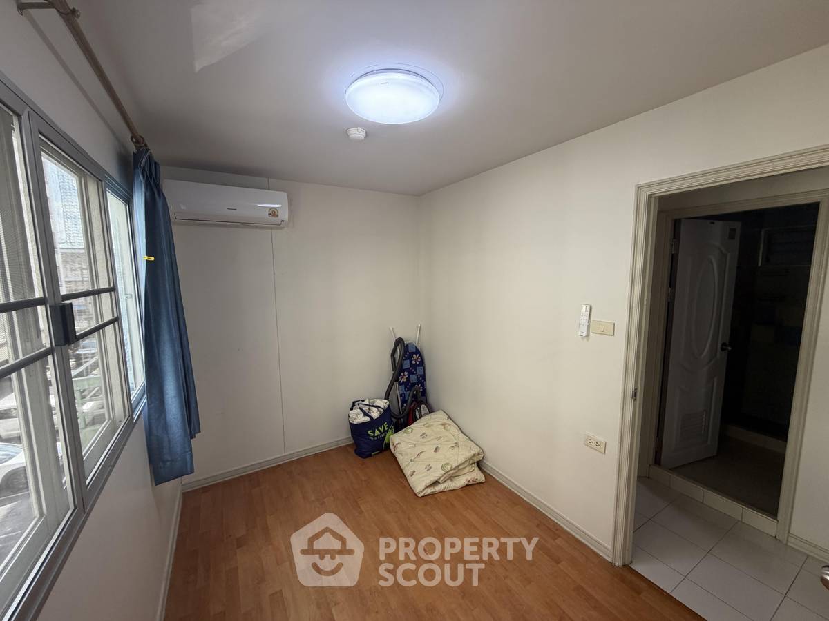 picture 2-BR Condo at Lumpini Center Sukhumvit 77 near BTS On Nut (ID 3276403) - 4/14