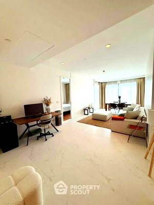 Condos for rent : 2-BR Condo at 185 Rajadamri near BTS Ratchadamri (ID 3174985)