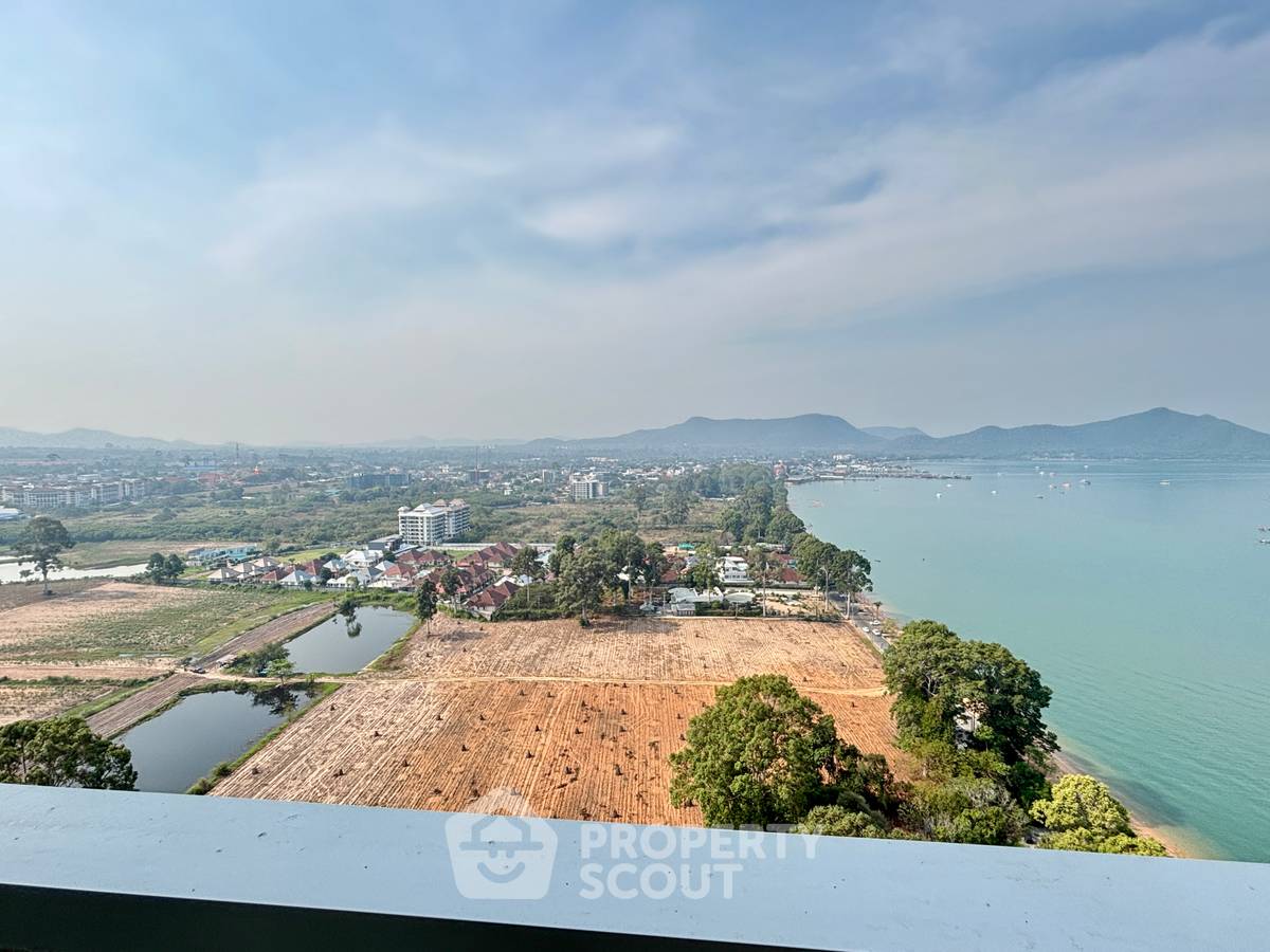 picture 3-BR Condo at Del Mare Condominium close to Bangsaray (ID 3280444) - 12/49