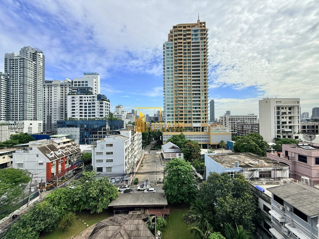 รูป Spacious 3 Bedroom Apartment For Rent in Phrom Phong Area - BR21180AP - รูปที่ 17/44