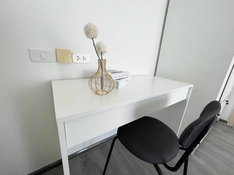 1 ห้องนอน | 1 ห้องน้ำ | BTS Hua Mak | 30 ตร.ม. | 16,000 บาท/เดือน | ชั้น 35 — Rich Park Triple Station Sation กรุงเทพฯ