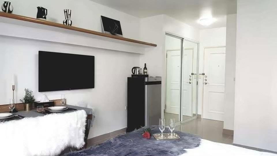 รูป 🔥🔥 8,480 บาท!! ห้องสวย ราคาดี ทำเล RCA 🔥🔥  🏡 ให้เช่า i-House Laguna Garden RCA - รูปที่ 3/10