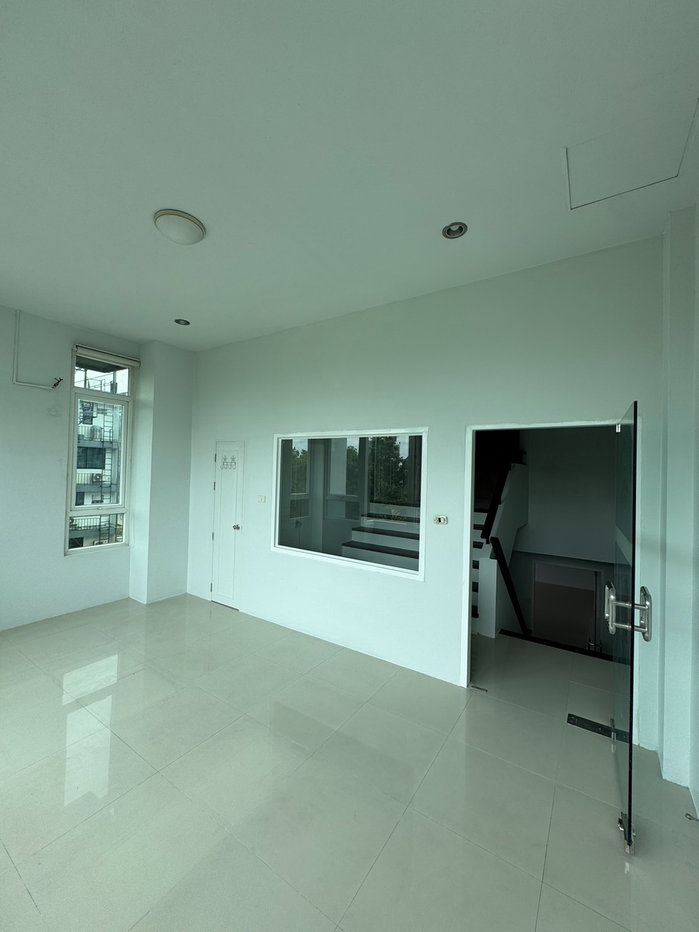 picture #HHR90 For Rent: 4-Story Home Office 📍 Town in Town - Pradit Manutham - 30/39