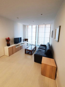 🔥Hot Price 35K🔥- 1 Bed Swimming Pool view Perfect Location Next to BTS Phloen Chit at Noble Ploenchit Condo / Condo For Rent