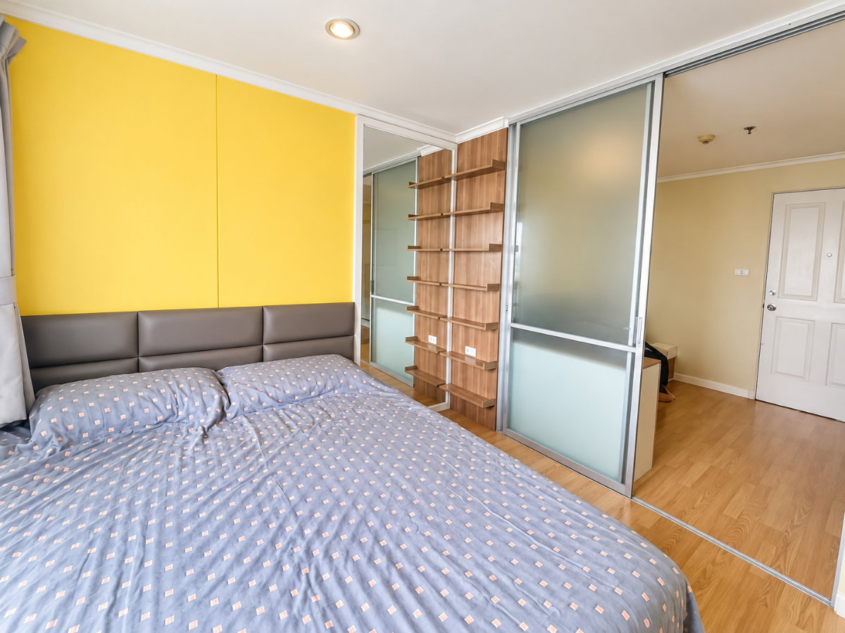 picture 🏡 Affordable Condo in a Great Pinklao Location - 2/18