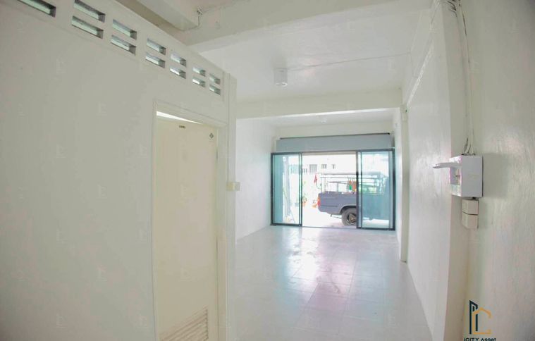 4-bed townhouse for rent, 180 sqm, 25 sq wah, Sathon