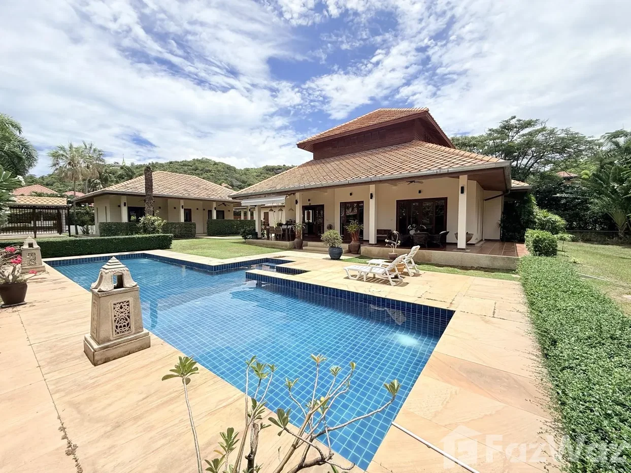 รูป ขาย วิลล่า 4 ห้องนอน ในโครงการ ไวท์ โลตัส 2 6753785 - รูปที่ 1/19