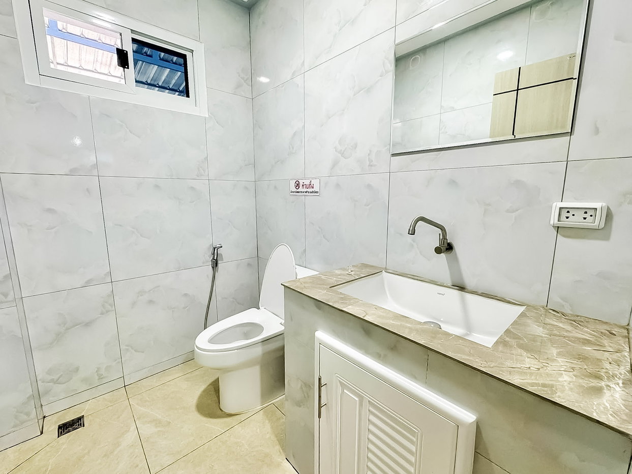 รูป House for Rent Noen Plab Wan 4 Bedrooms Fully Furnished - รูปที่ 13/17