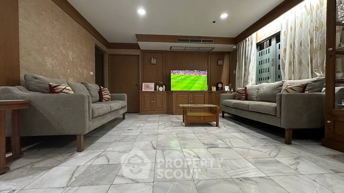 picture 2-BR Condo at Wittayu Complex near BTS Phloen Chit (ID 3280410) - 10/12