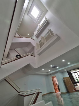 🔥 ขาย–เช่า! Rare Townhome 4 ชั้น ดีไซน์ Split-Level หายาก | Town in Town–ศรีวรา | 5BR 5BA