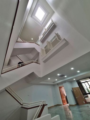 ให้เช่าโฮมออฟฟิศ 5 ห้องนอน 300 ตร.ม. 30 ตร.ว. เขตวังทองหลาง