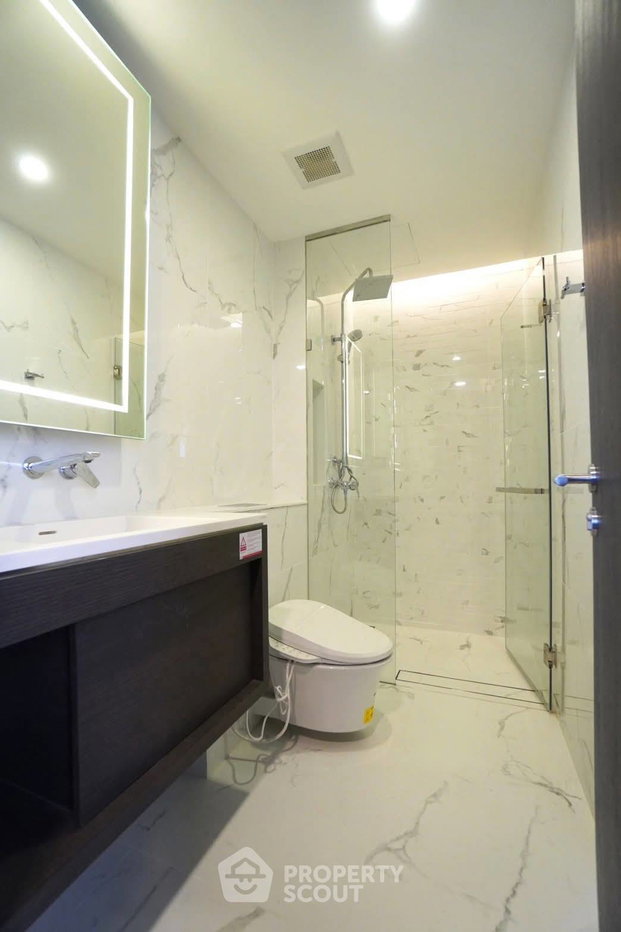 รูป คอนโด 2-ห้องนอน ที่ ไซมิส เอ๊กซ์คลูซีพ ควีนส์ ใกล้ MRT ศูนย์การประชุมแห่งชาติสิริกิติ์ (ID 3280321) - รูปที่ 11/14